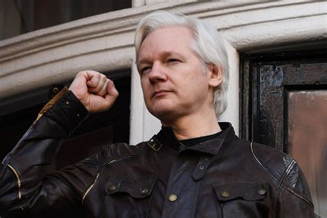 where is julian assange currently